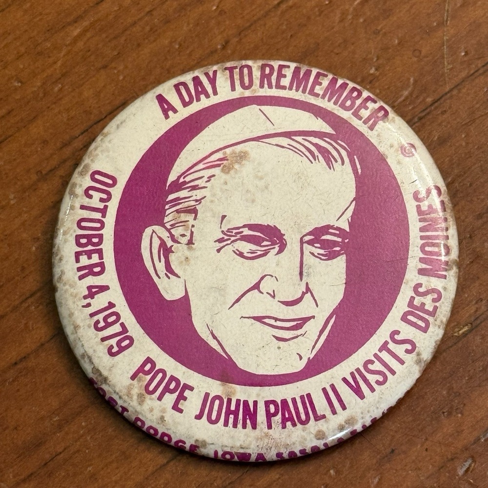 A Day To Remember Pope John Paul II 1979 Vintage Pinback Button Pin Round Circle